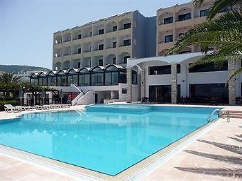 Electra Beach Hotel Cárpatos Exterior foto